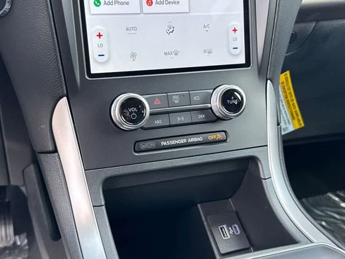 New 2024 Ford Edge SE AWD/4WD image 29