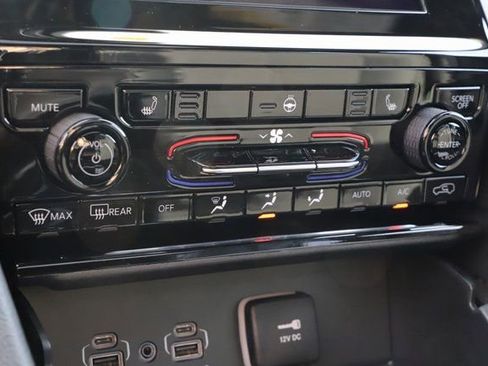 New 2025 Jeep Grand Cherokee L Laredo w/ Luxury Tech Group I AWD/4WD image 29