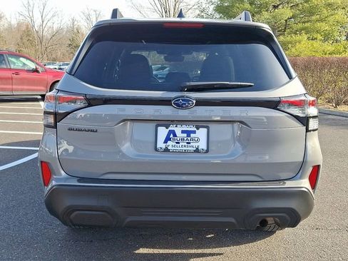 Certified 2025 Subaru Forester Premium image 5