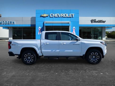 Used 2025 Chevrolet Colorado Z71 image 4