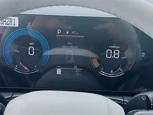 New 2026 Hyundai Santa Fe SE FWD image 9