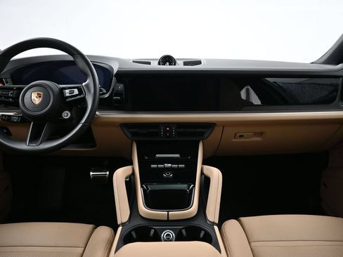 Certified 2026 Porsche Cayenne S AWD/4WD image 9