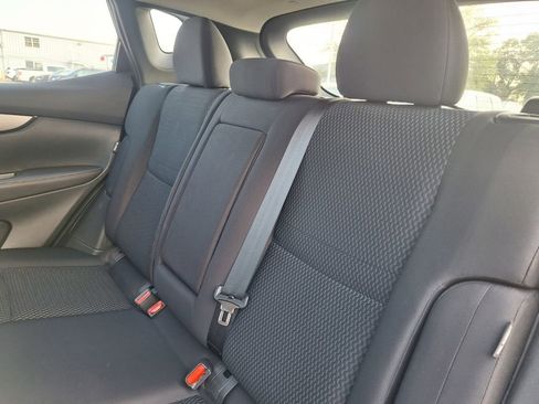 Used 2021 Nissan Rogue Sport S image 22