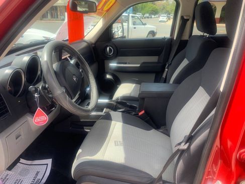 Used 2007 Dodge Nitro SLT RWD image 18