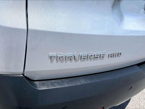 Used 2020 Chevrolet Traverse LT AWD/4WD image 25