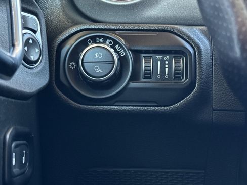 Used 2022 Jeep Gladiator Mojave image 38