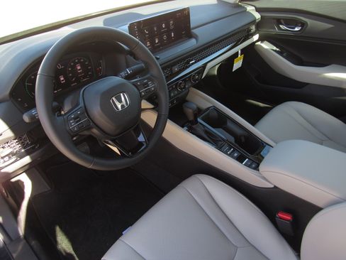 New 2025 Honda Accord EX-L image 14