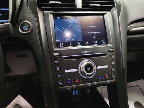 Used 2019 Ford Fusion Titanium image 15