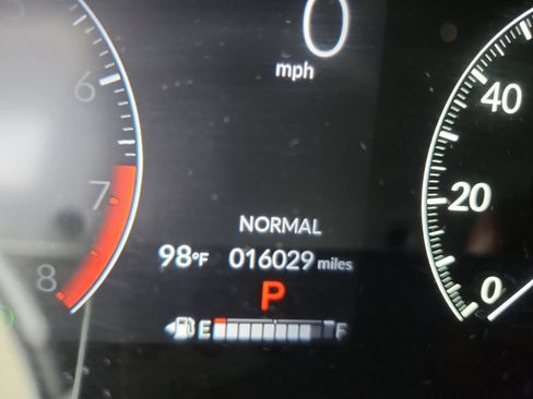 Used 2024 Honda HR-V Sport image 26