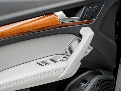 Used 2021 Audi Q5 2.0T Premium Plus image 8