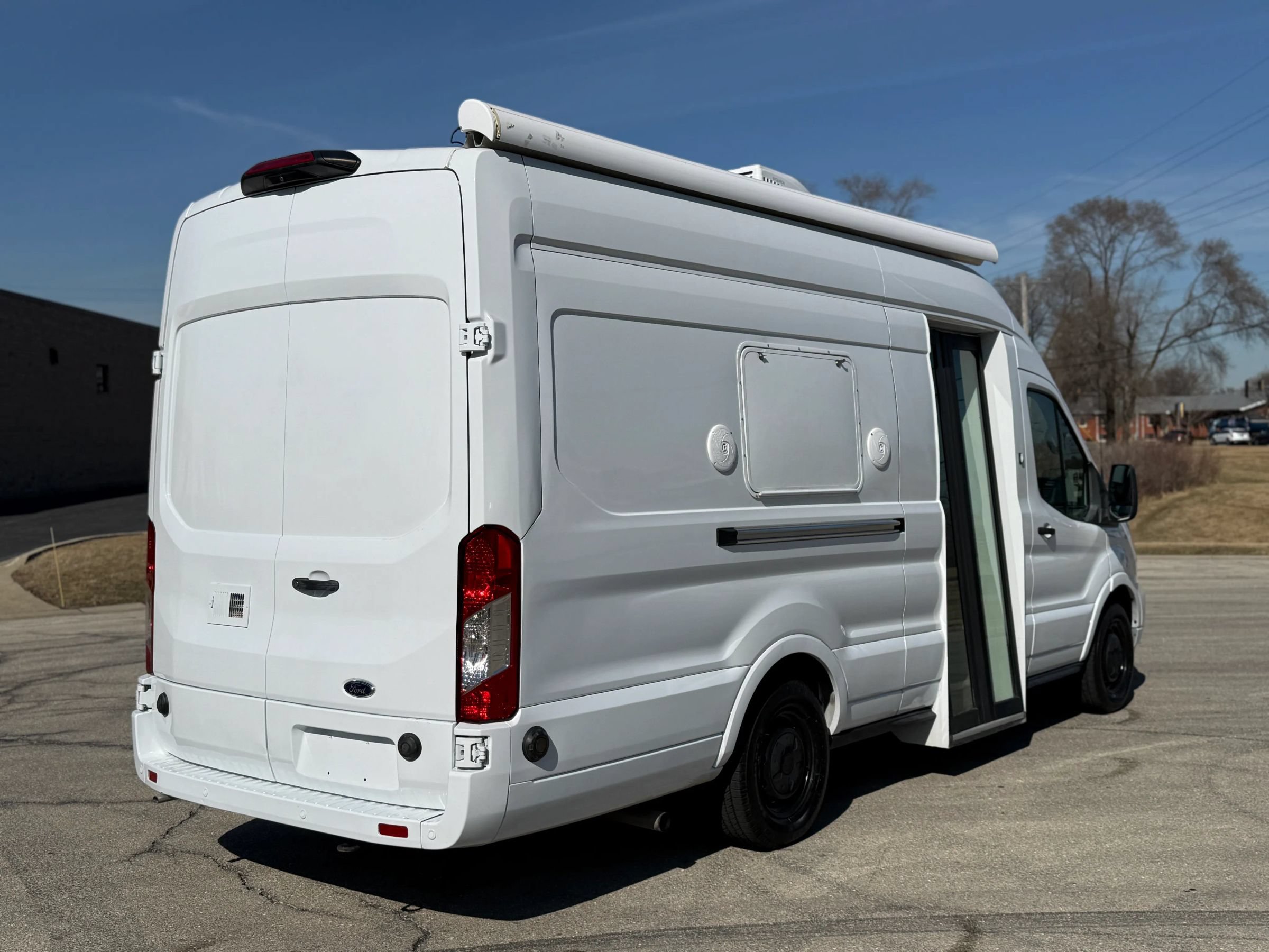Used 2020 Ford Transit 350 148 High Roof Extended RWD image 4