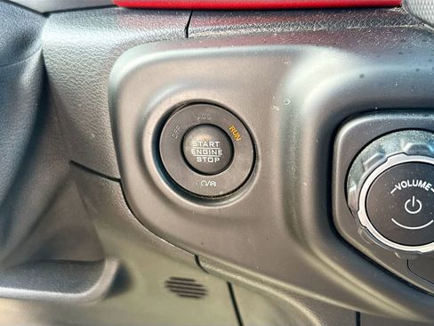 Used 2021 Jeep Wrangler Unlimited Rubicon image 24