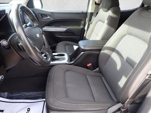 Used 2022 Chevrolet Colorado LT w/ LT Convenience Package image 10