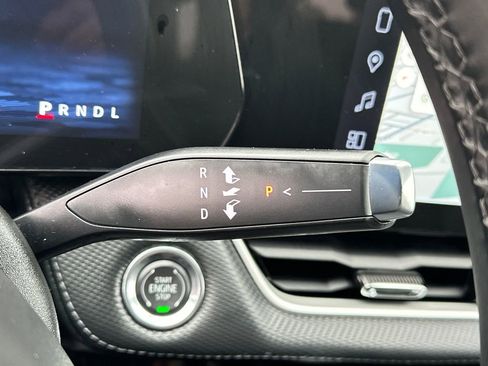 Used 2026 Chevrolet Equinox LT image 33