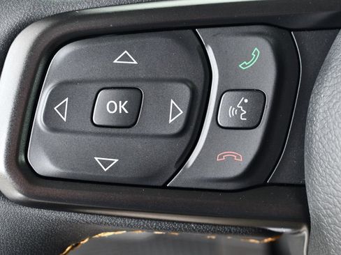 Used 2024 Jeep Gladiator Sport AWD/4WD image 30