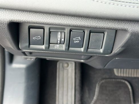 Certified 2025 Subaru Outback Touring XT image 33