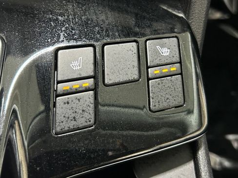 Used 2024 Kia Sportage EX FWD image 28