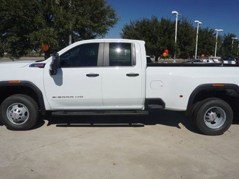 New 2026 GMC Sierra 3500 Pro image 10