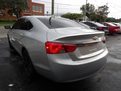 Used 2017 Chevrolet Impala LT image 3