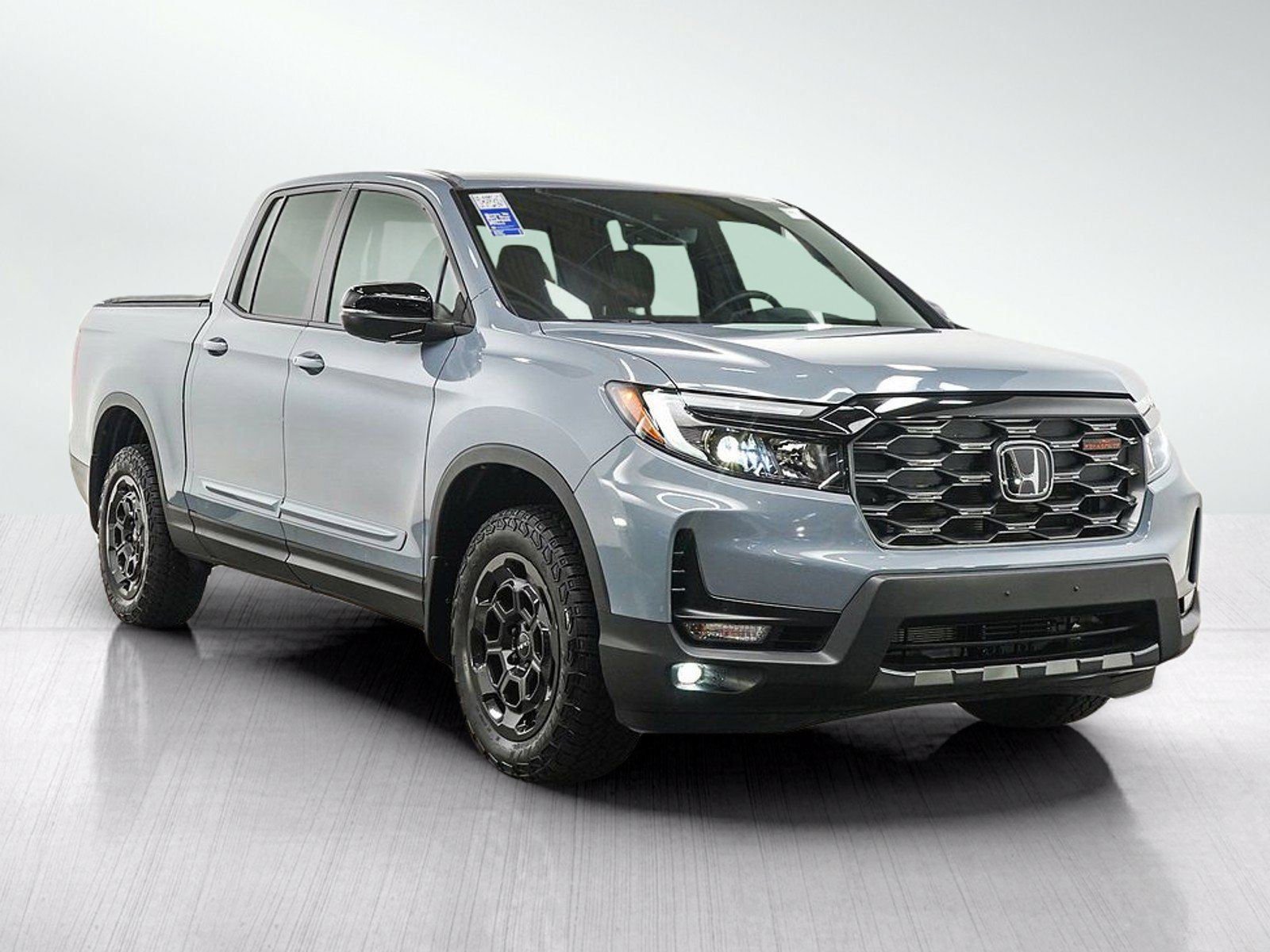Used 2025 Honda Ridgeline TrailSport+ image 8