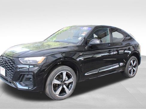 Used 2023 Audi Q5 2.0T Premium Plus w/ Premium Plus Package AWD/4WD image 8