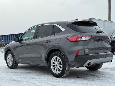 Certified 2022 Ford Escape SE w/ Cold Weather Package image 9