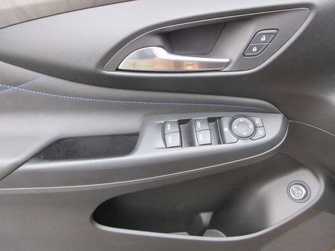 Certified 2024 Buick Envista Sport Touring w/ Convenience I Package image 23