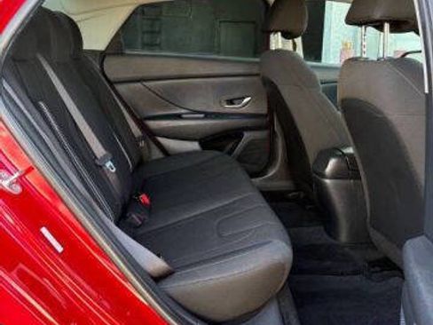 Used 2023 Hyundai Elantra SEL w/ Cargo Package image 31