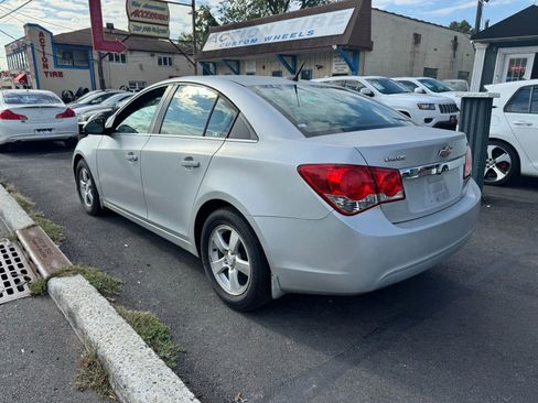 Used 2013 Chevrolet Cruze LT image 3