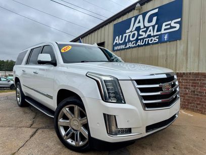 Used 2017 Cadillac Escalade ESV Luxury