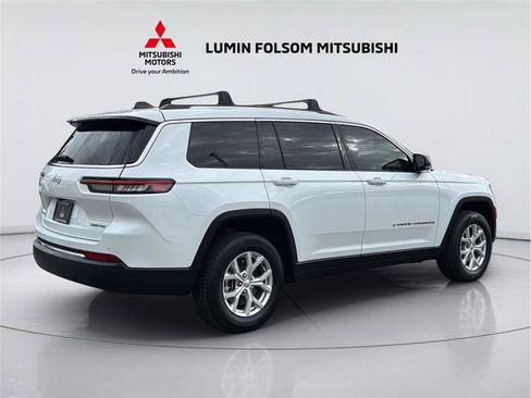 Used 2023 Jeep Grand Cherokee L Limited AWD/4WD image 5