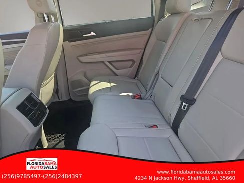 Used 2021 Volkswagen Atlas SE w/ Panoramic Sunroof Package FWD image 11