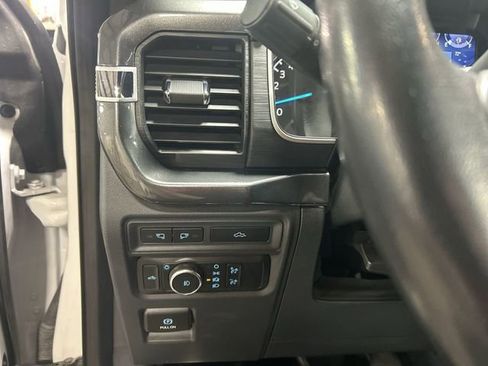 Used 2022 Ford F150 XLT w/ Equipment Group 302A High AWD/4WD image 19