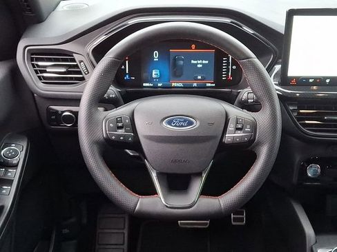 Used 2023 Ford Escape ST-Line w/ Tech Pack #1 AWD/4WD image 19