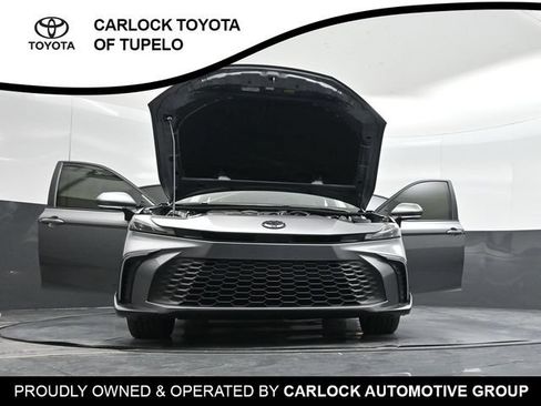 Used 2025 Toyota Camry SE w/ Convenience Package FWD image 56