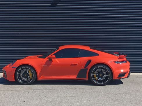 Used 2021 Porsche 911 Turbo S image 2