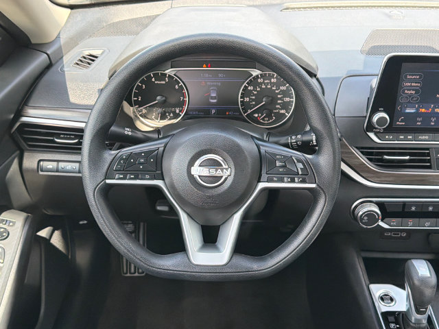 Used 2025 Nissan Altima 2.5 SV FWD image 24