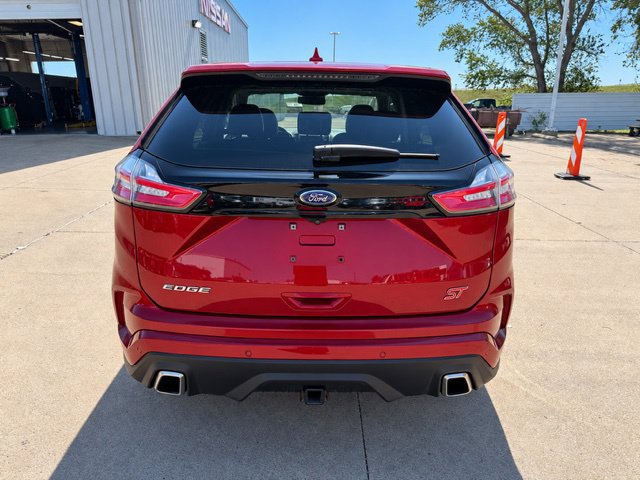 Used 2019 Ford Edge ST w/ Equipment Group 401A AWD/4WD image 6