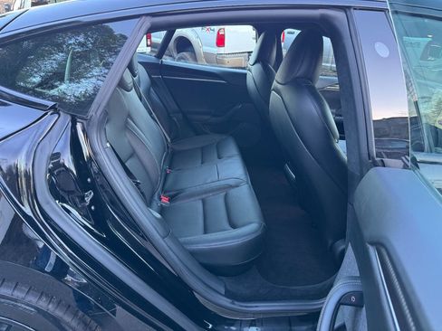 Used 2021 Tesla Model S Plaid image 33