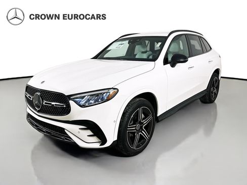 Used 2026 Mercedes-Benz GLC 300 4MATIC image 1