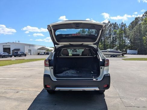 Certified 2025 Subaru Outback Limited w/ Popular Package #2 image 7