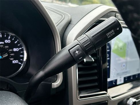 Used 2022 Ford F250 Lariat w/ Black Appearance Package image 16