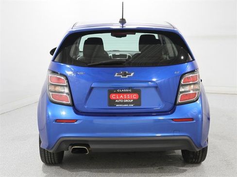 Used 2018 Chevrolet Sonic LT w/ Convenience Package image 18