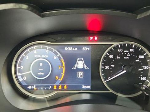 Certified 2025 Nissan Versa SV w/ Trunk Package FWD image 14