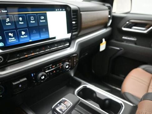 New 2026 Chevrolet Silverado 1500 High Country AWD/4WD image 31