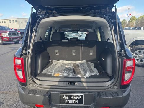 Used 2024 Ford Bronco Sport Badlands image 8