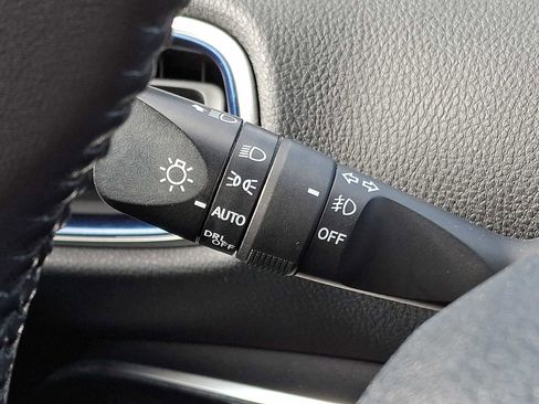 Used 2018 Toyota Prius Four Touring image 20