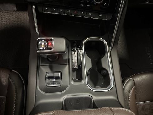 Used 2023 GMC Sierra 1500 Denali w/ Technology Package image 20