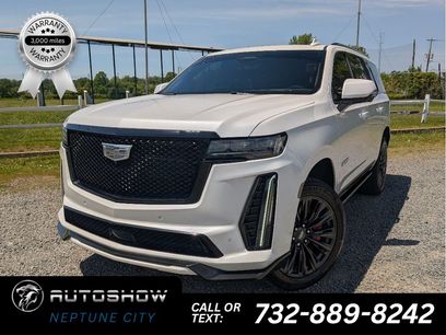 Used 2023 Cadillac Escalade V w/ LPO, ONYX Package