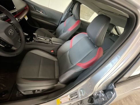 New 2026 Toyota Prius Plug-In Hybrid image 11